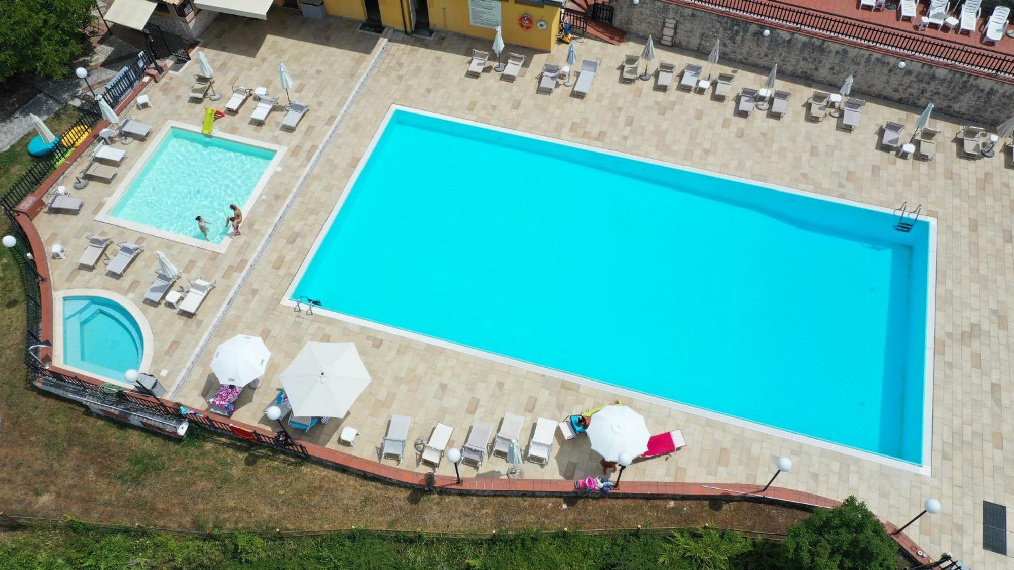 Hotel Pineta Ristorante Country House In Fabriano Campodonico  Εξωτερικό φωτογραφία